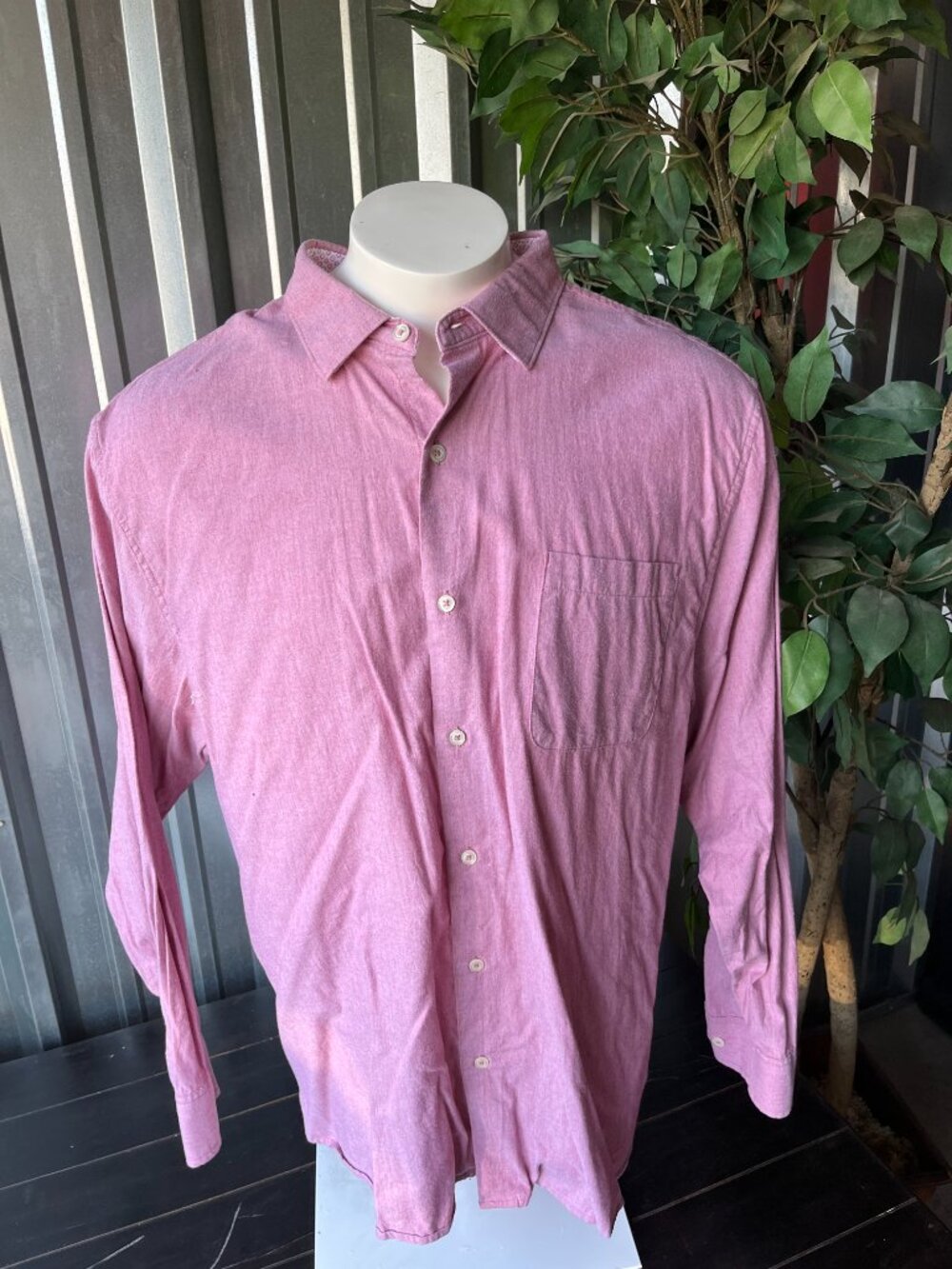 Tommy Bahama Button Down Shirt - Men Size XXL